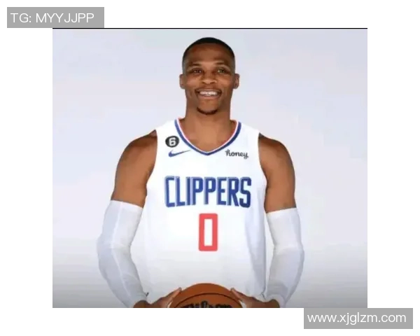 拉塞尔威斯布鲁克的篮球传奇与职业生涯的辉煌成就回顾