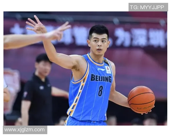 方硕的篮球之路：从青涩少年到职业赛场的辉煌蜕变与成长故事